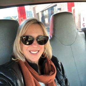 Meet your Posher, Kay